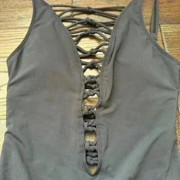 BLEU  ROD BEATTIE® One Piece Swim Suit - Picture 2 of 8